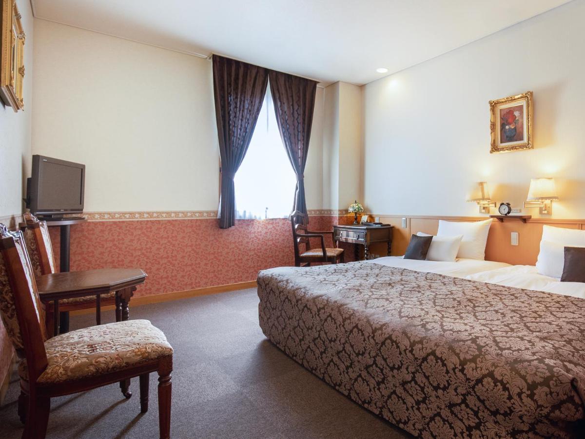 Chres Hotel Kochi  Exterior photo