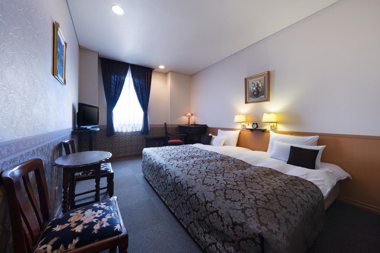 Chres Hotel Kochi  Exterior photo